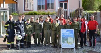 Frühjahrsputz 2015 mit der Feuerwehr Kammern und vielen freiwilligen Helfern